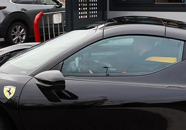 Laporte llega a Lezama.