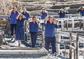 Las tandas son las encargadas de trasladar la sal al almacén.