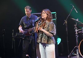 Karen Matheson, cantante y fundadora en 1984