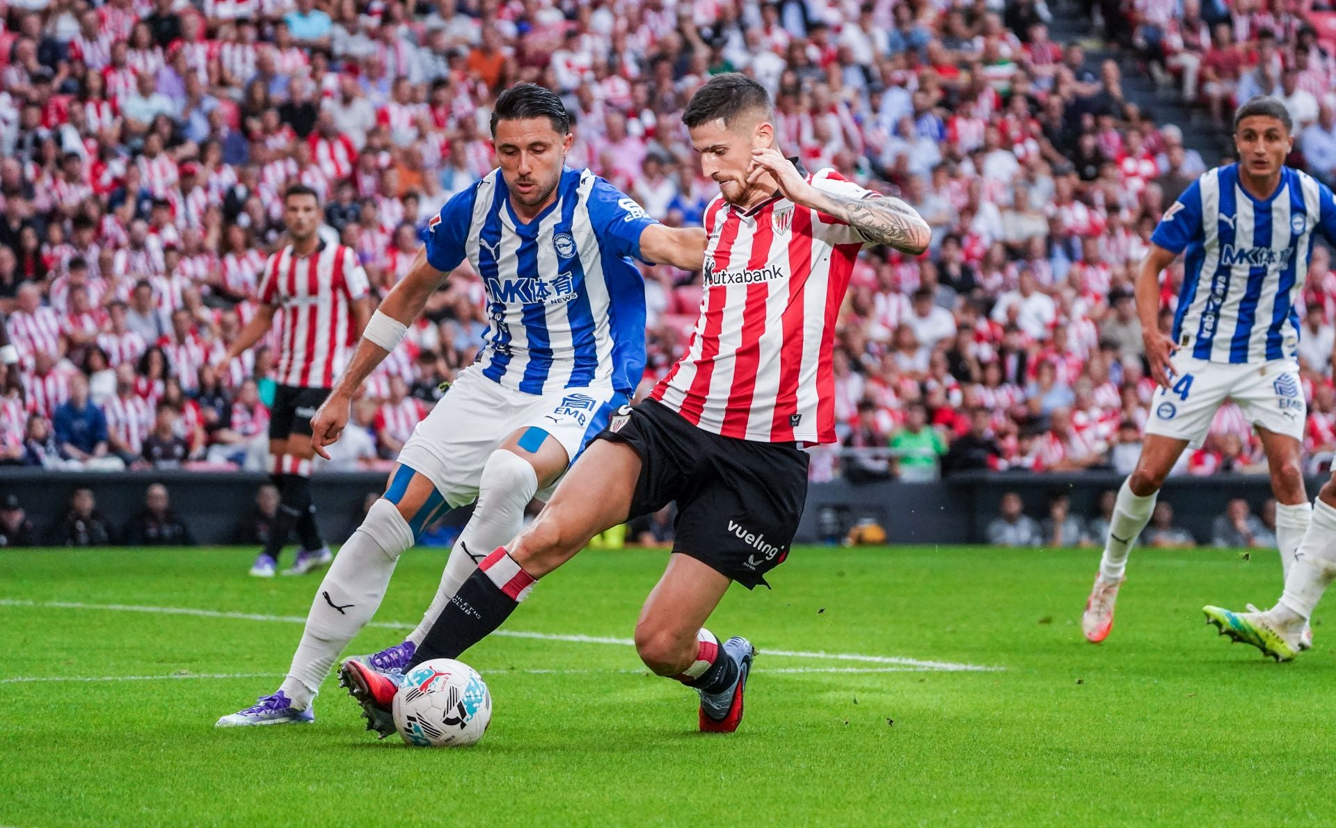 Las mejores imágenes del derbi entre Athletic y Alavés