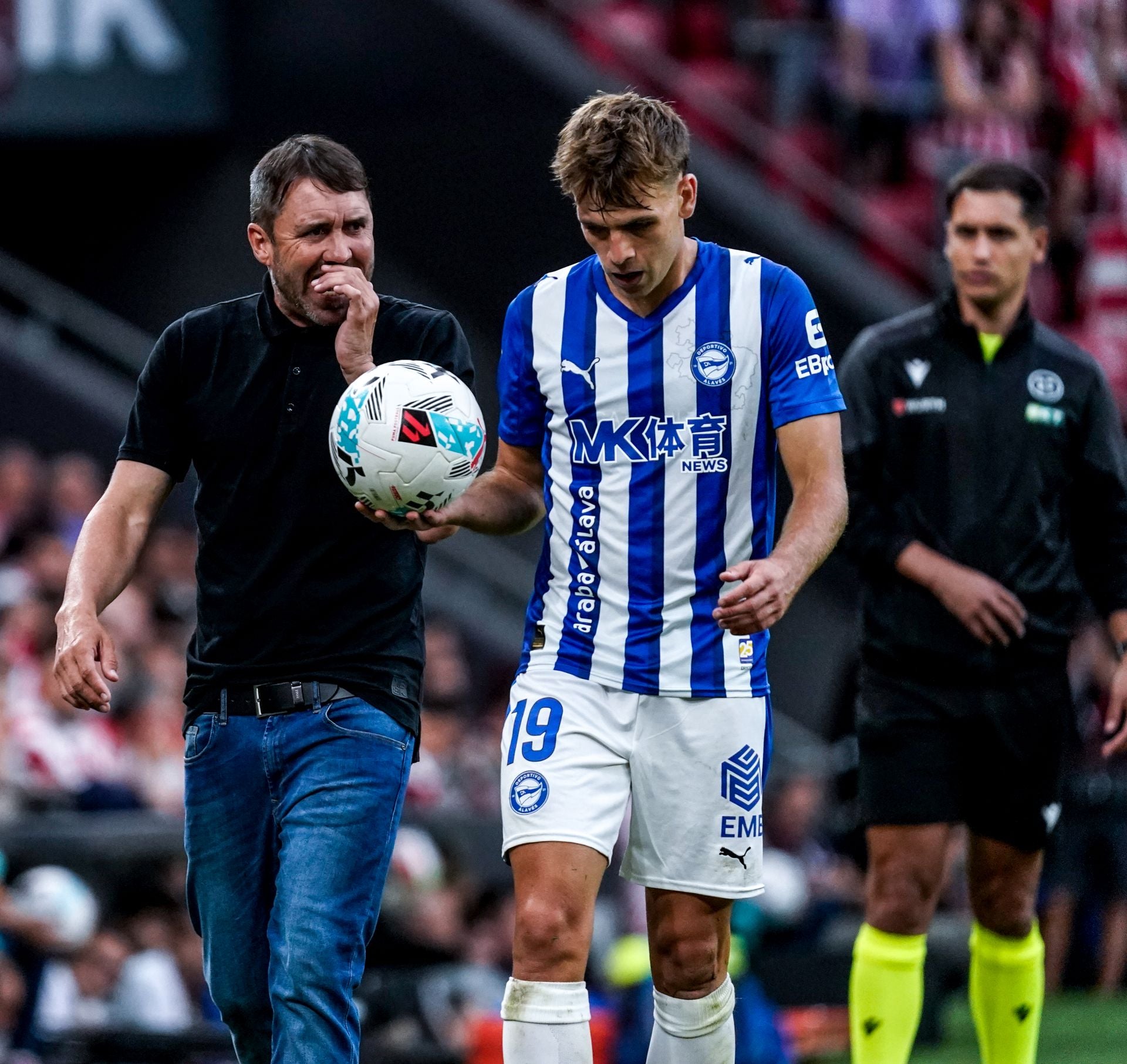 Las mejores imágenes del derbi entre Athletic y Alavés