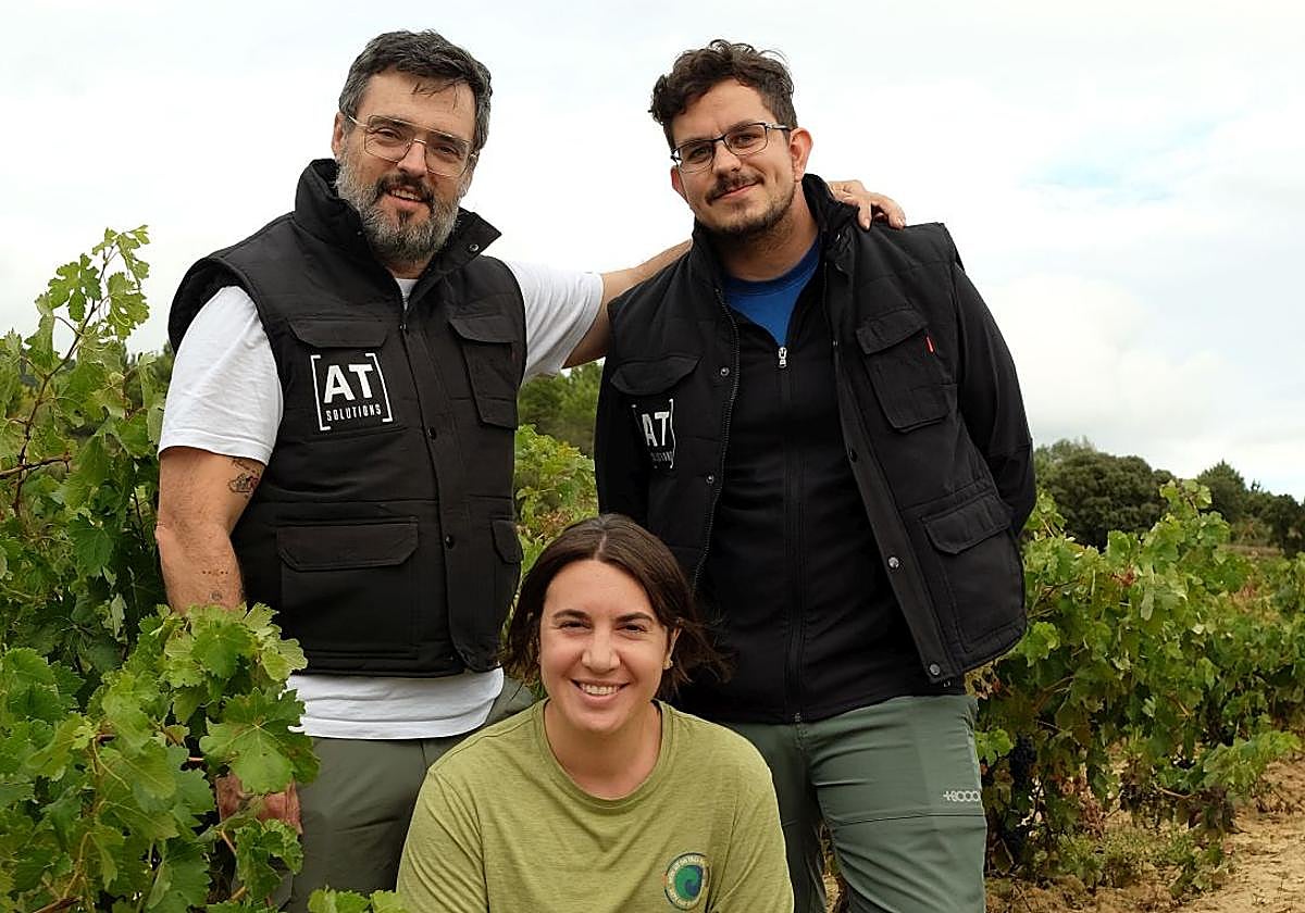 Iñigo Echevarría, Daniel Teso e Izaskun Orive en Labastida.