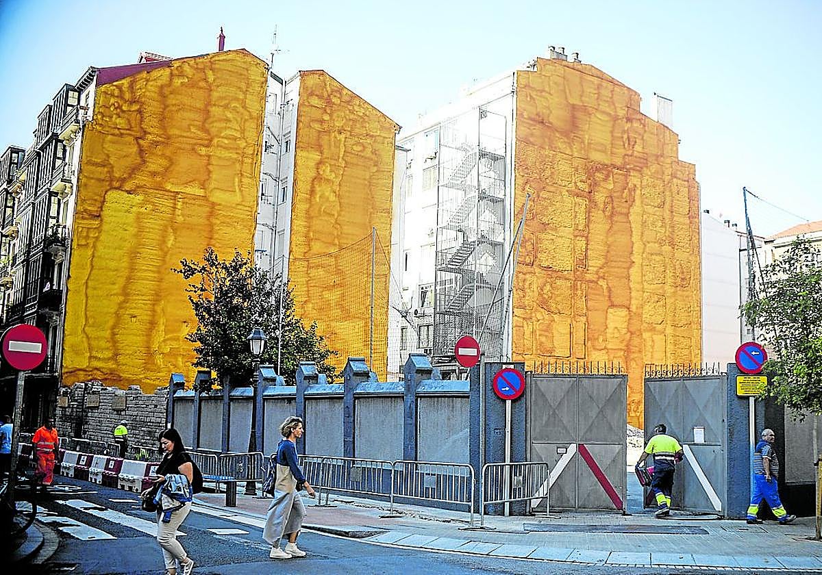 Solar en la calle Barraincua donde se iban a llevar a cabo las obras.