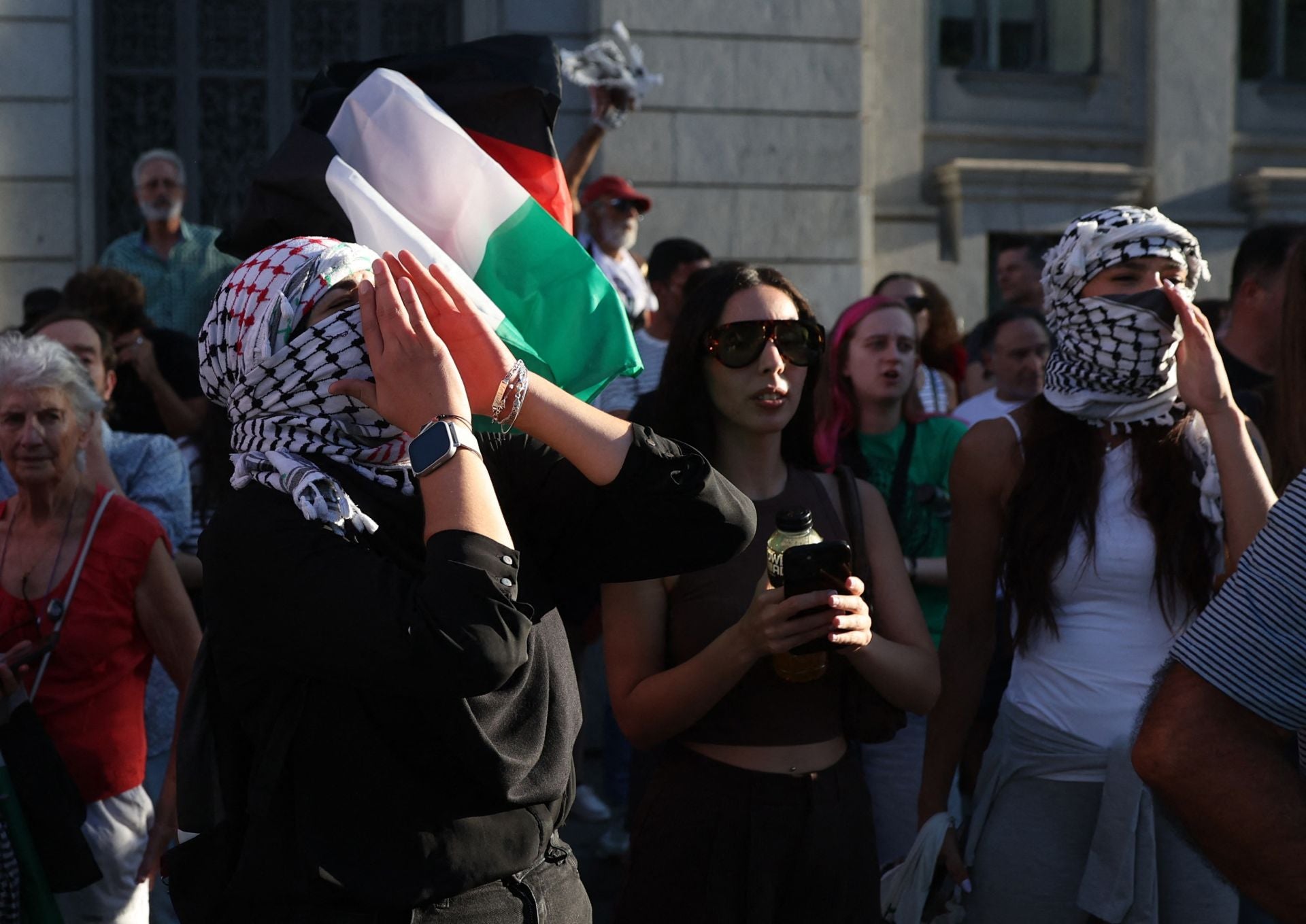 Los disturbios que han obligado a suspender la última etapa de La Vuelta