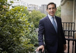 El presidente de BBVA, CArlos Torres, en la sede de EL CORREO en la GRan Vía de Bilbao.