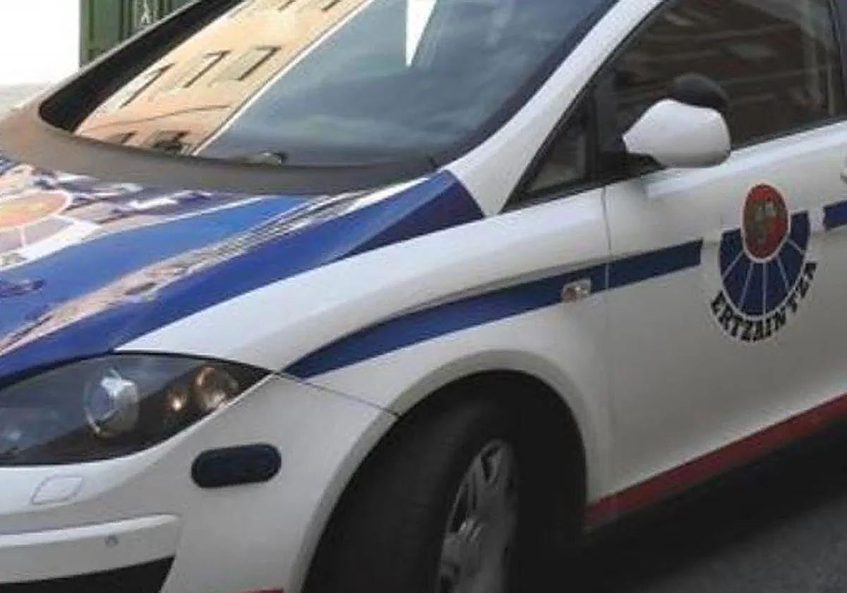 Detenido un hombre por tratar de cobrar un cheque falso