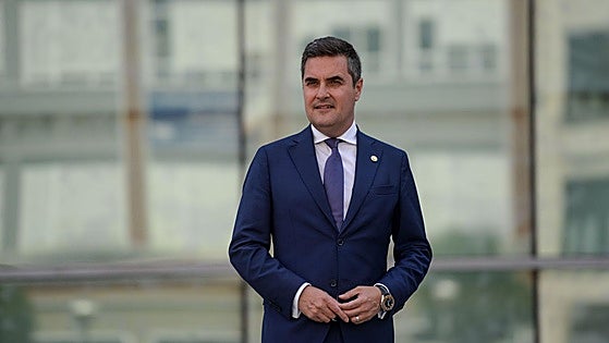 El Gobierno vasco activa la Mesa Sectorial de Siderurgia para evaluar el impacto de los aranceles