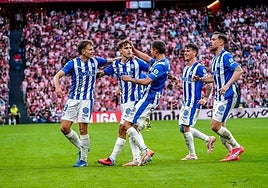 El Alavés arranca ante el Sevilla una exigente semana con tres encuentros