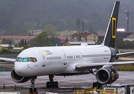 El flamante 'Boeing 757' de National Geographic, único en el mundo, se encuentra desde el lunes en Loiu.