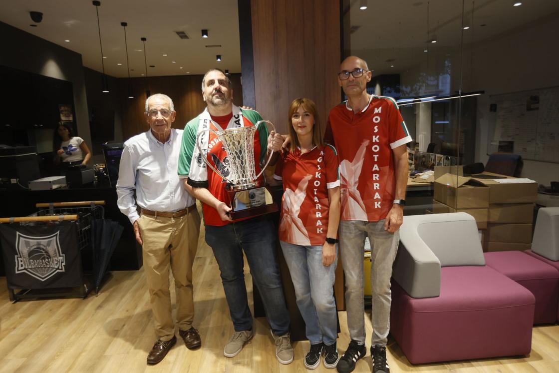 Piru Azua, Jokin García, Begoña Durán y Mikel Castresana.