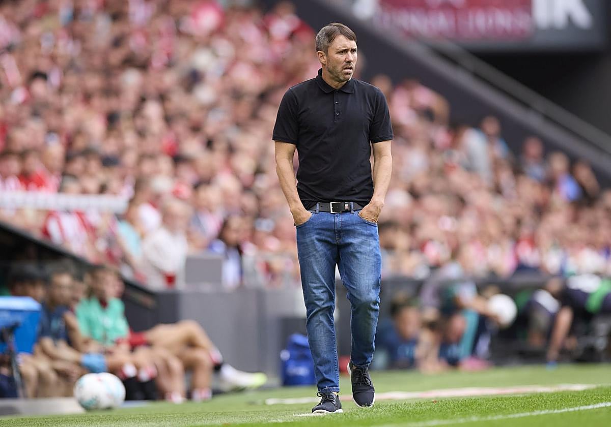 Coudet, ante el Athletic.