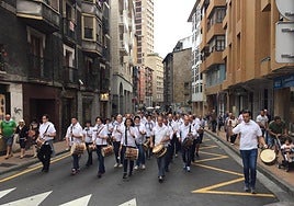 El programa comienza a las 17.00 horas con varios pasacalles individuales.