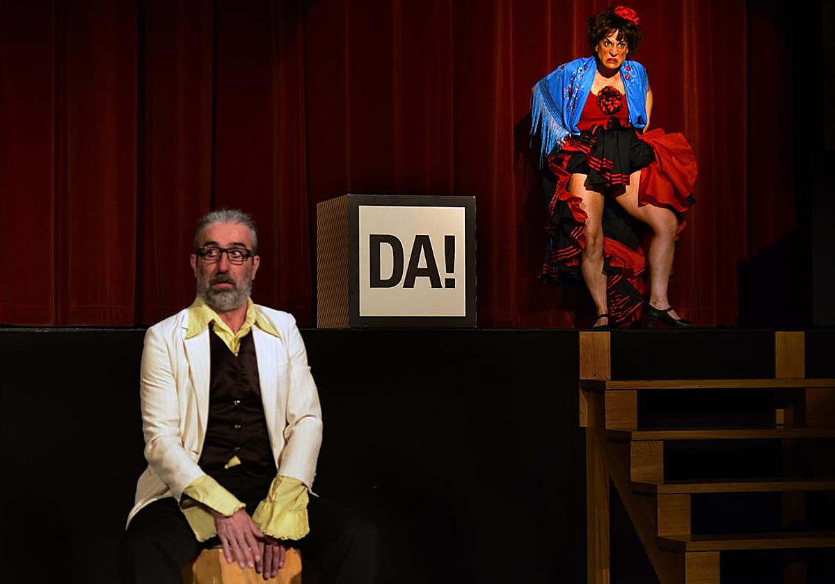 Szenatokian, dantza, antzerki eta bakarrizketak eskainiko dituzte.