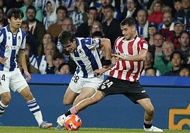 Beñat Prados, en un encuentro ante la Real Sociedad la temporada pasada.