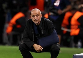 Luis Enrique reinventa el fútbol: de ver el partido en el palco a utilizar tácticas de regional