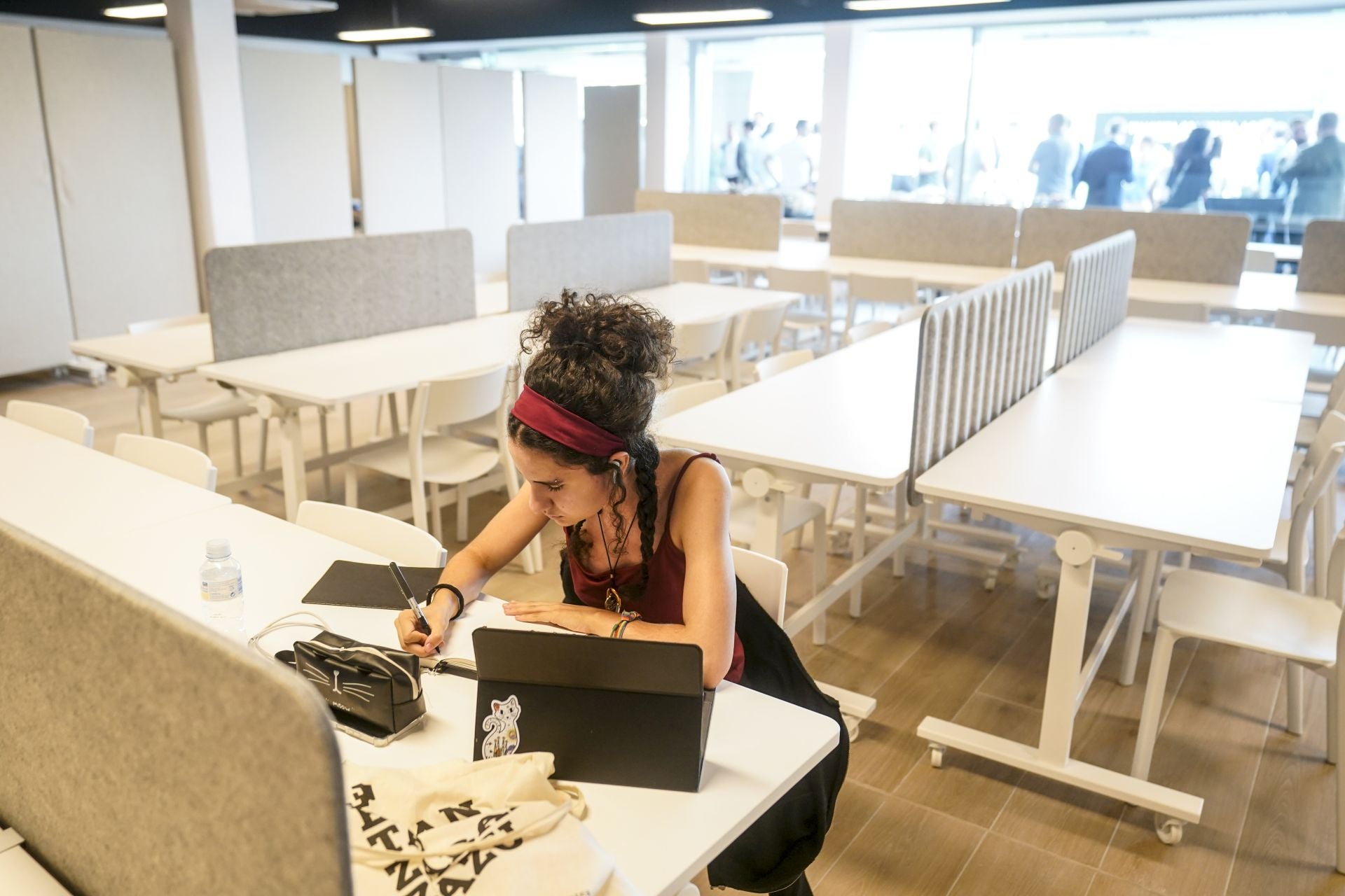 La inauguración de la residencia del Baskonia-Alavés en Salburua, en imágenes