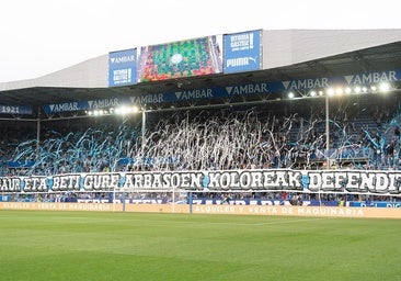 El espectacular recibimiento albiazul al Alavés antes de medirse al Sevilla
