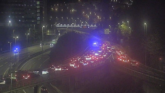 Un accidente entre varios vehículos obliga a cortar el tráfico en Cruces durante media hora