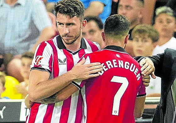 Laporte sustituyó a Berenguer pasada la hora de partido para ocupar el lugar del expulsado Vivián.