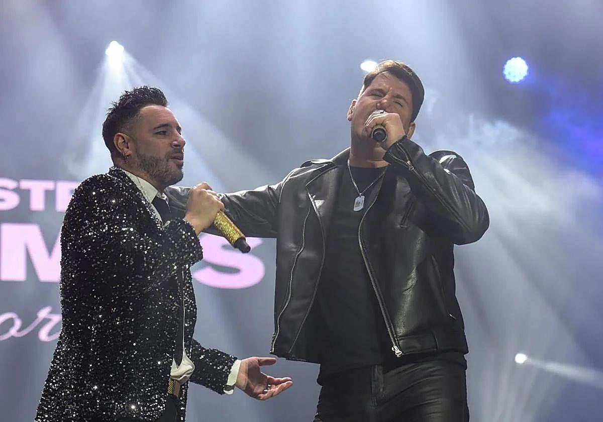 Andy y Lucas, durante el concierto en Miribilla en 2024