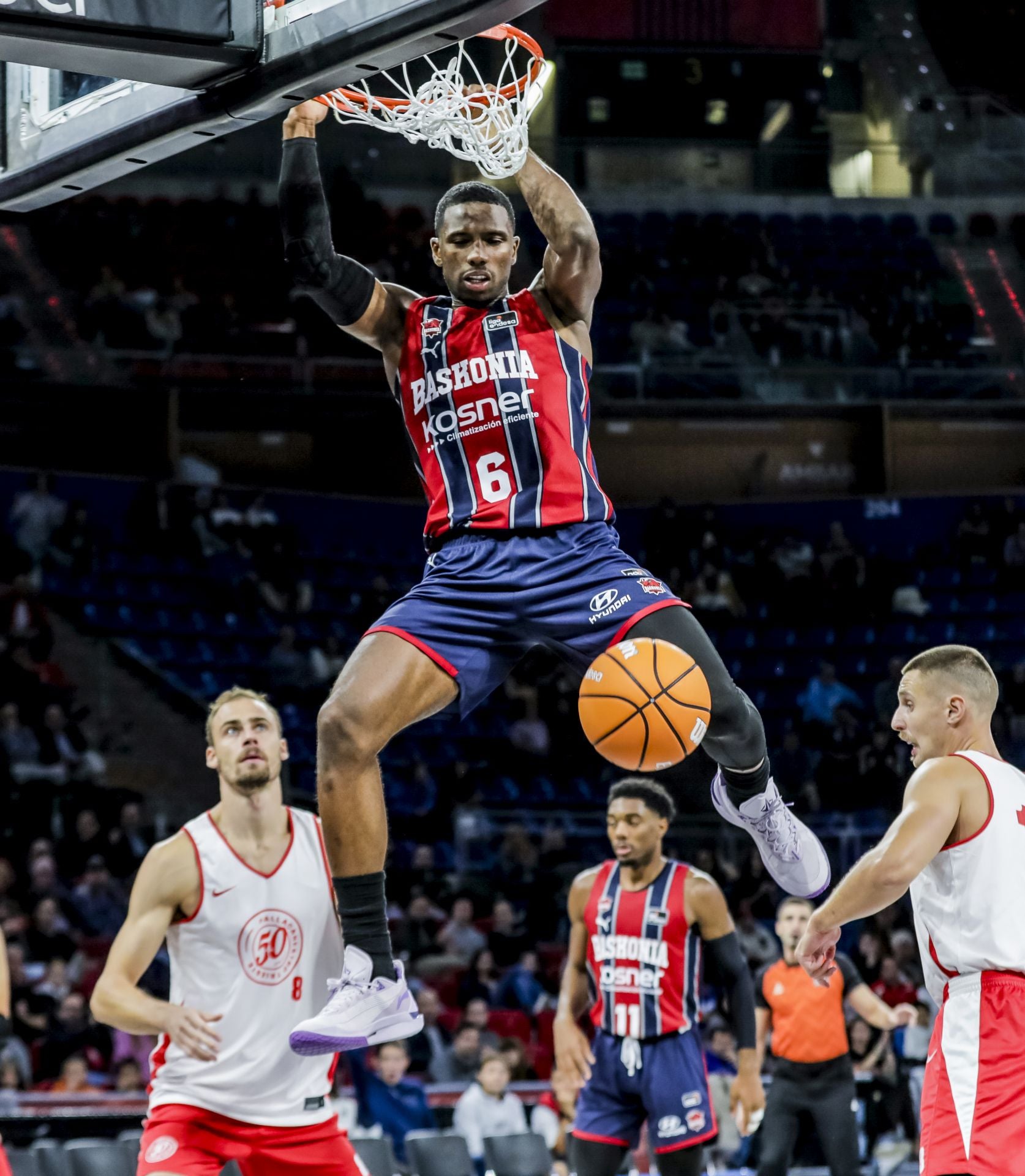 Las mejores imágenes del Baskonia-Pallacanestro Trieste