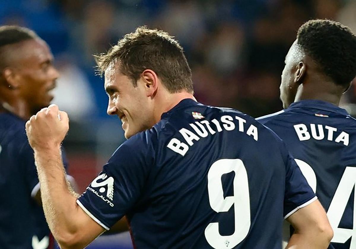 El 'pichichi' del pasado curso celebra con alegría el primer tanto anotado tras duperar su lesión.