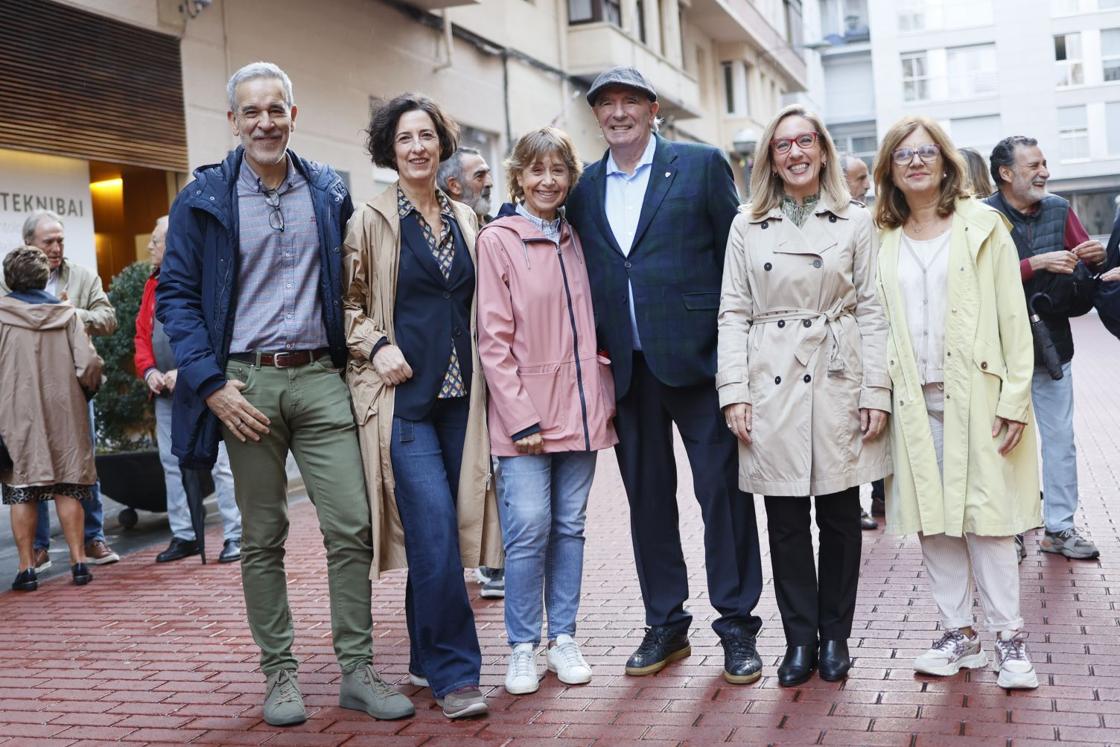 Jorge Aio, Lorea Bilbao, Marieli Oviedo, José Ángel Iribar, Itxaso Erroteta y Anabel Jiménez.