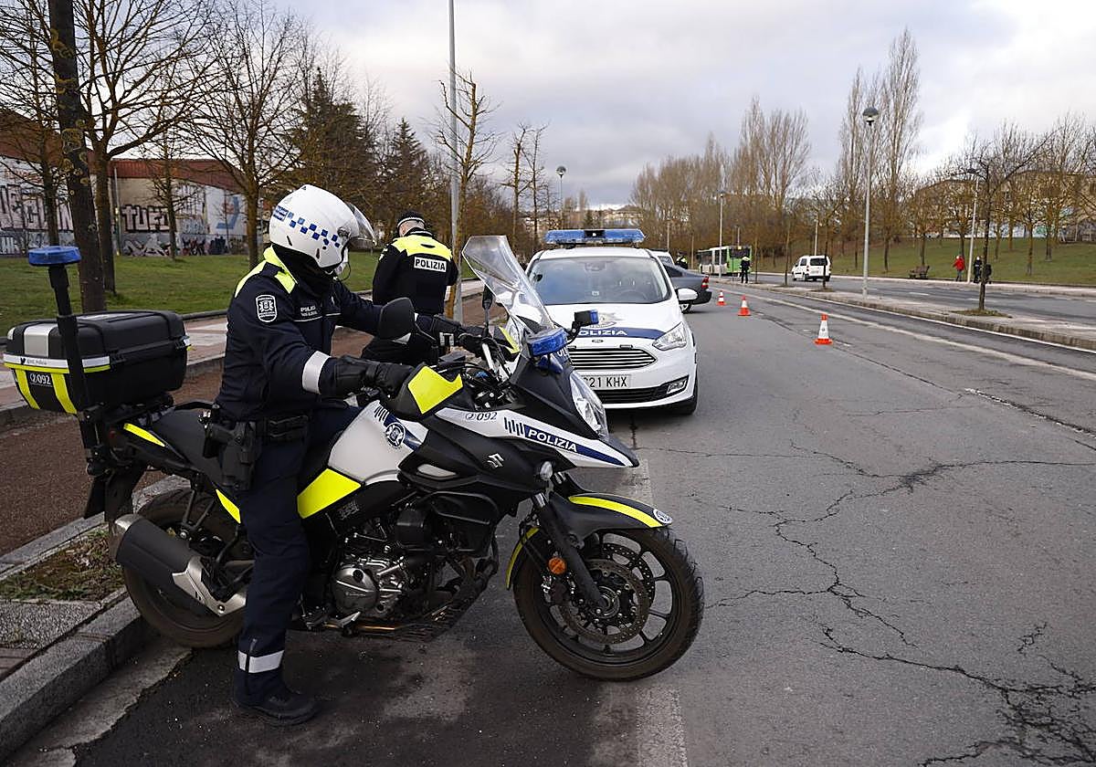 Agentes de la Policía Local de Vitoria.