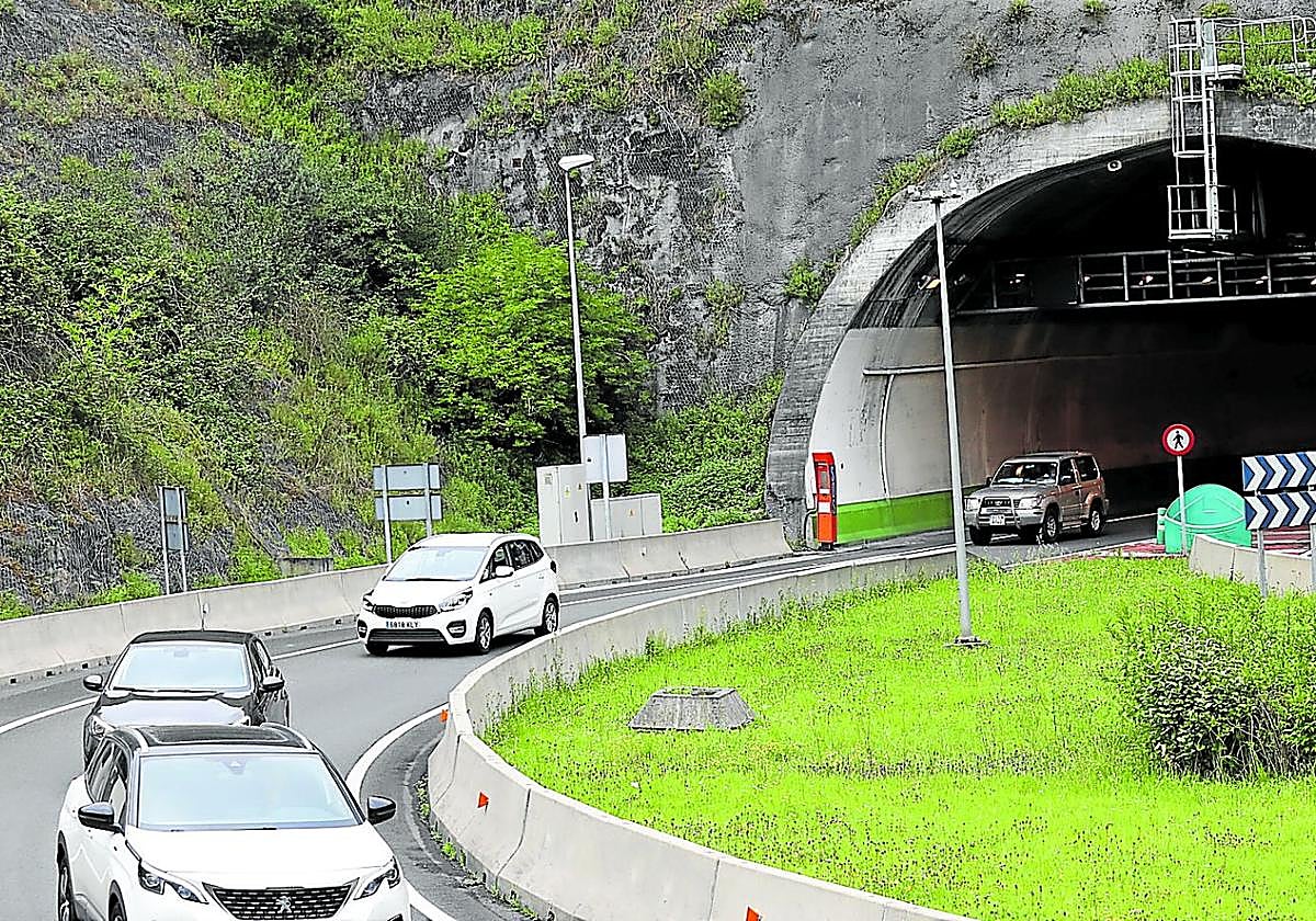 El túnel de Artxanda que une Deusto con el Txorierri cerrará seis meses por obras en 2026