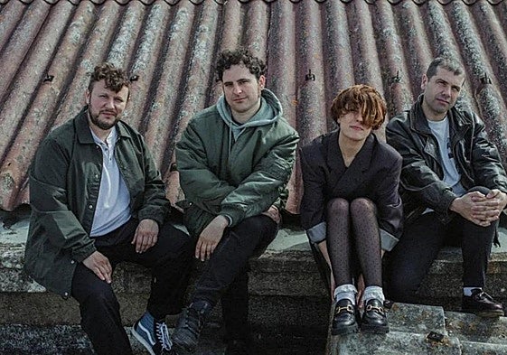 Los gallegos Triángulo de Amor Bizarro compartirán escenario con Los Punsetes