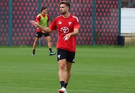 Alberto Marí es uno de los futbolistas cedidos, que en su caso aún no ha podido debutar como jabato.