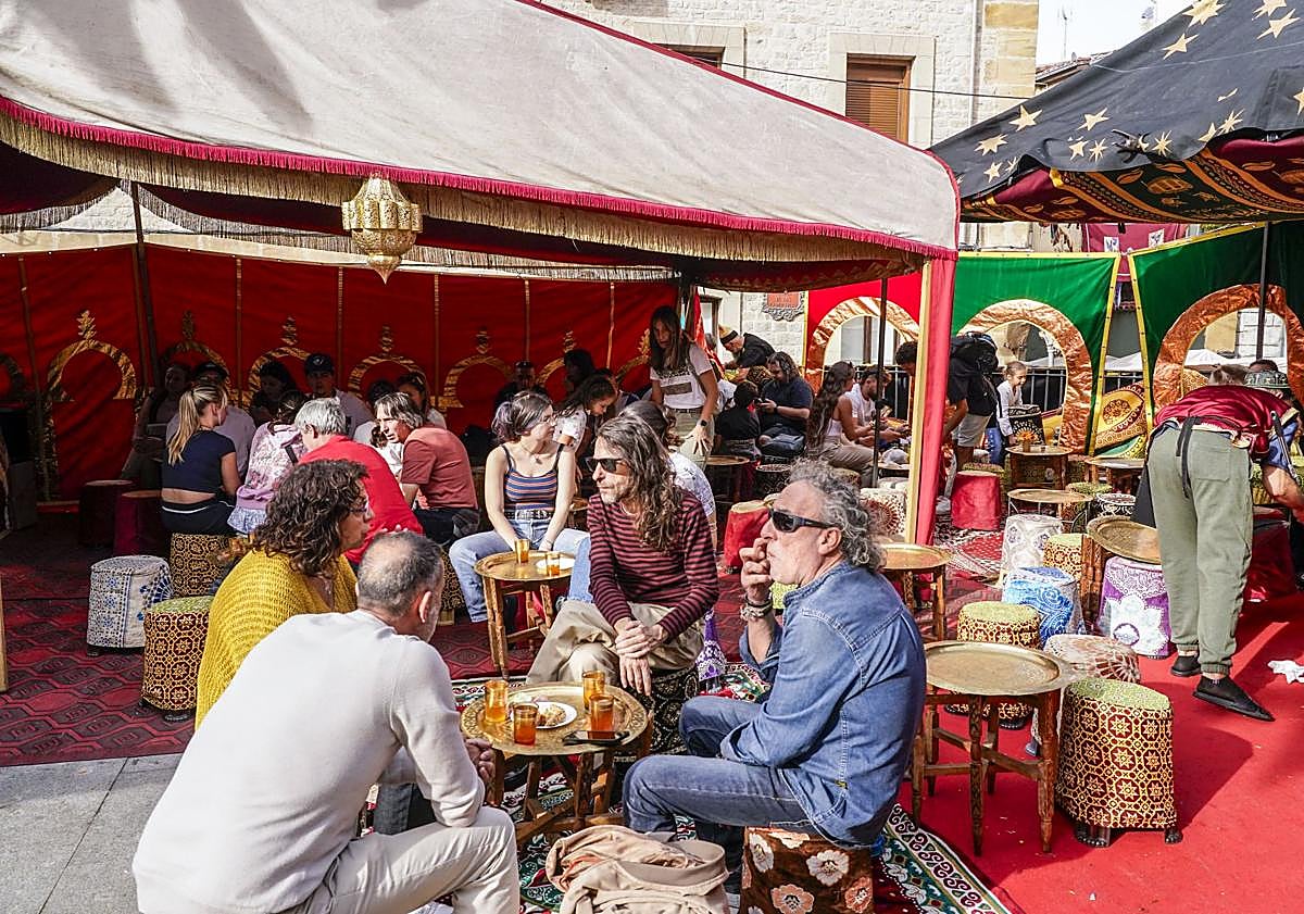 Imagen principal - Vitoria festeja sus orígenes medievales