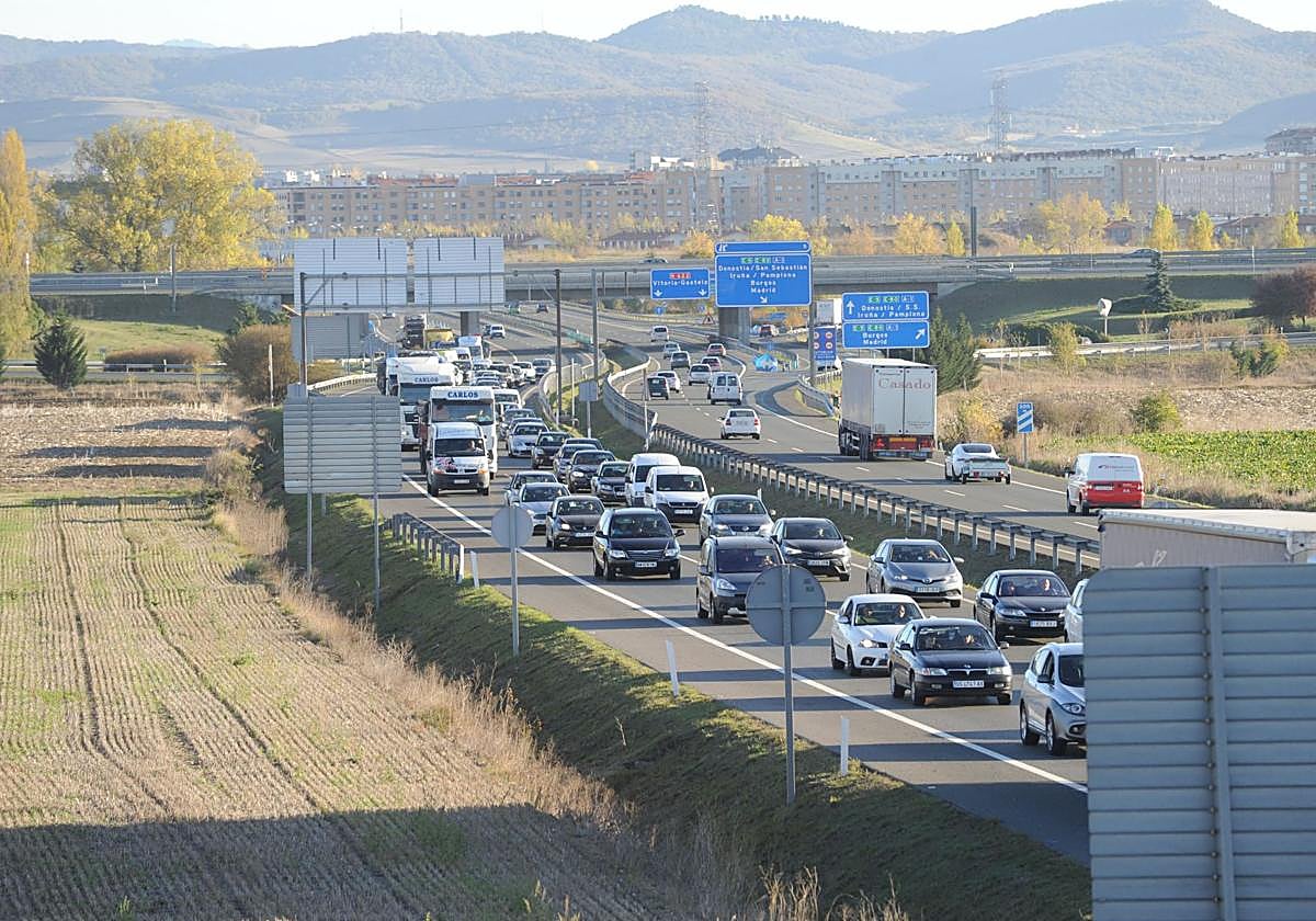 El choque se ha registrado en la N-622 sentido Bilbao.