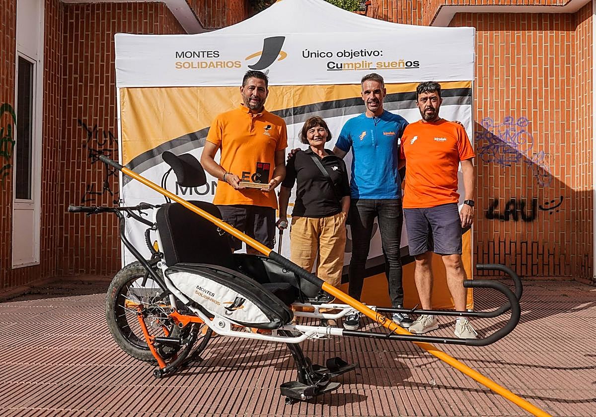 Fernando Alonso, Kontxi Franco, José María Paredes y Aitor Arberas, de Montes Solidarios.