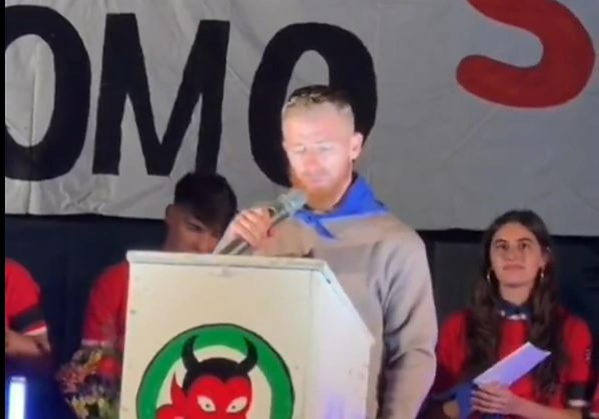 El sentido pregón de Muniain en las fiestas de Derio: «Aquí empecé a soñar en serio con el fútbol»