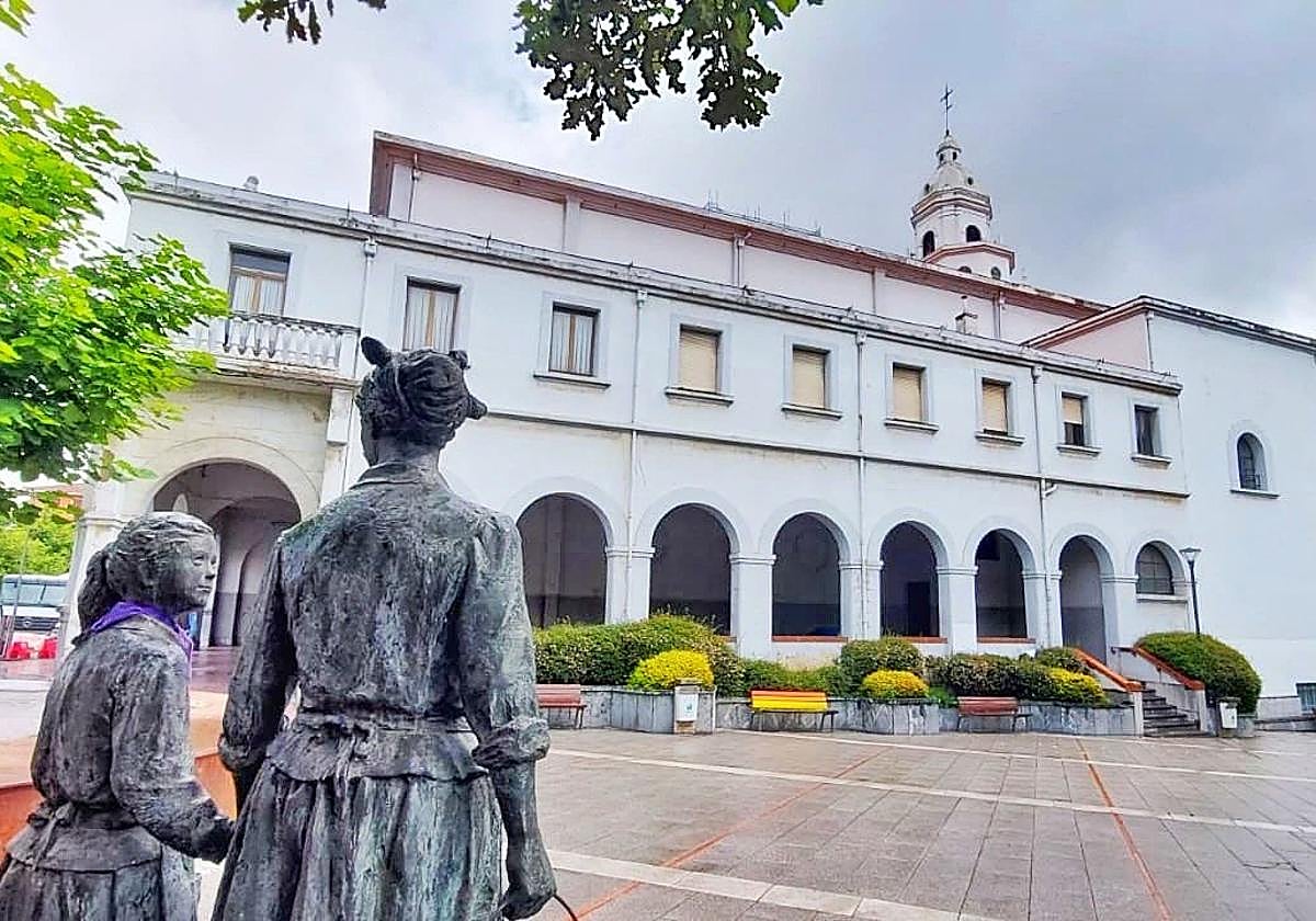 La iglesia de San Pedro Apóstol proyecta un plan global que reorganizará los locales a su disposición.