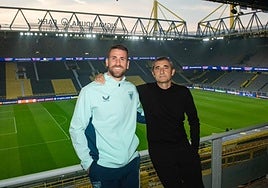 Simón y Valverde en el Signal Iduna Park