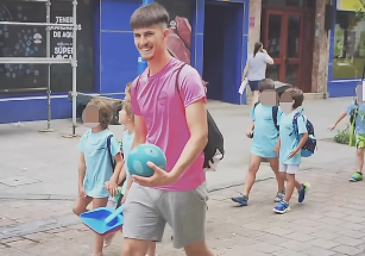 Raúl Ramírez en una imagen extraída del vídeo-homenaje realizado por sus compañeros de 'El Veranuco'.