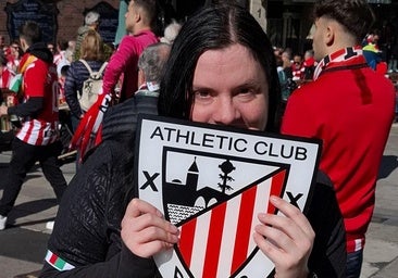La athleticzale de Múnich que sorprende a todos en Dortmund: «Soy del Athletic por mi aita»