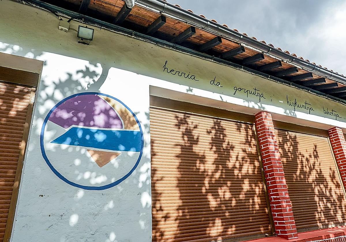 Edificio en el que se celebraba el udaleku de Bernedo.