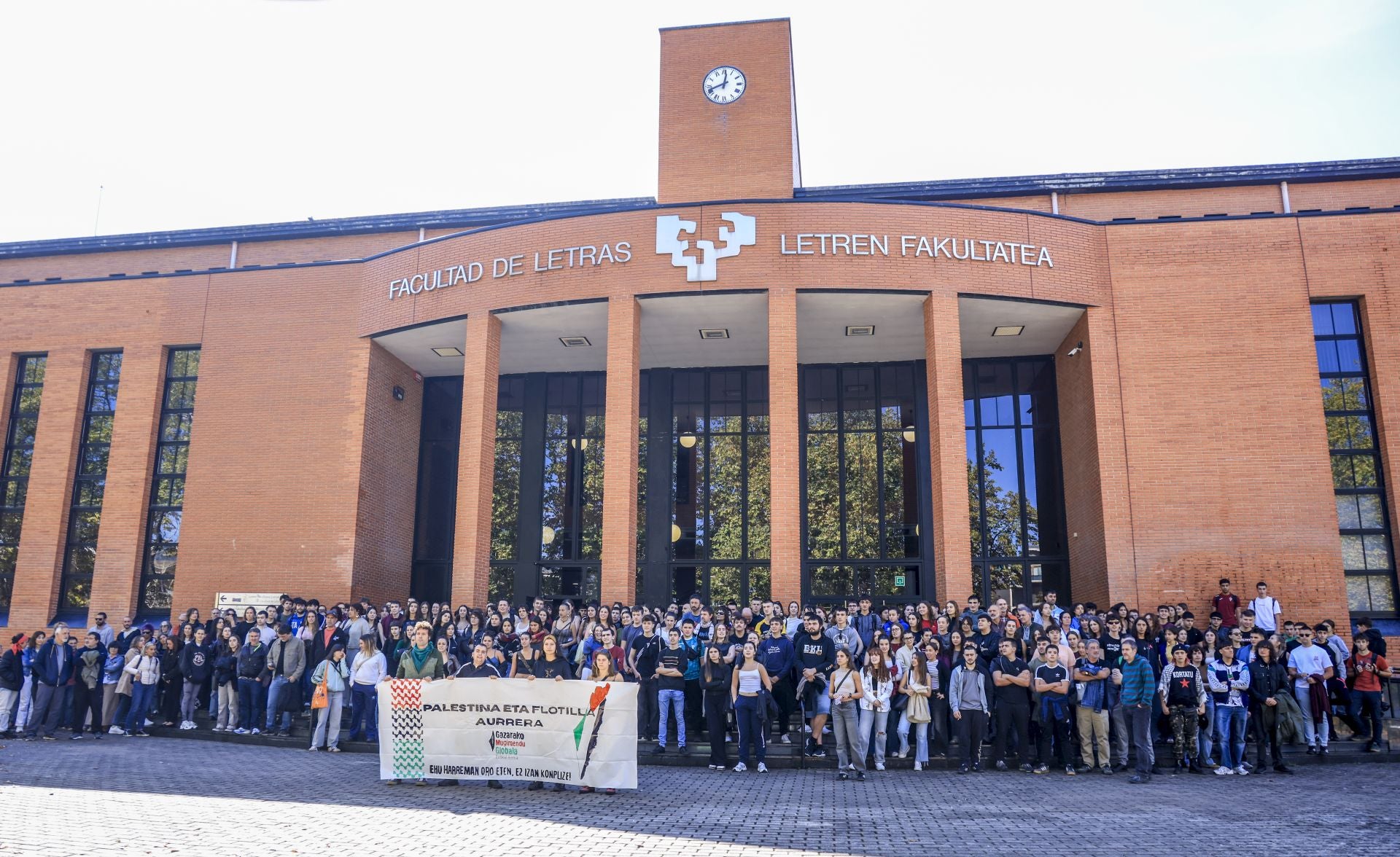 Las imágenes de las protestas propalestina en Vitoria