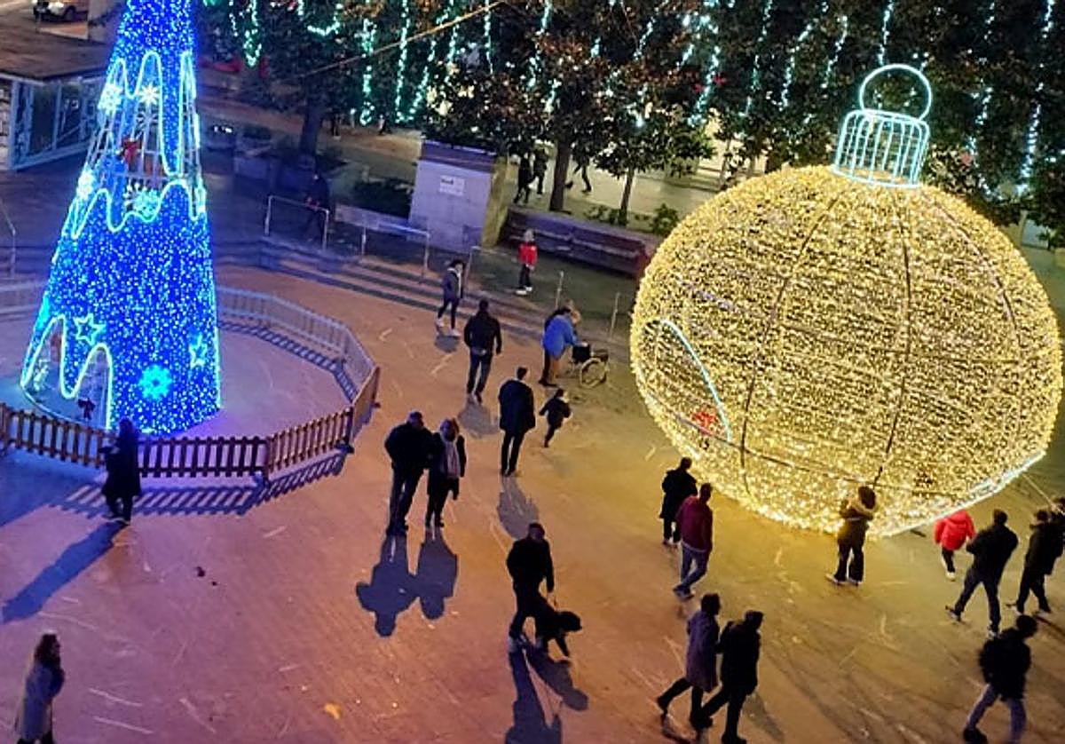 Aspecto que lucía la Herriko Plaza de Barakaldo en la pasada Navidad.