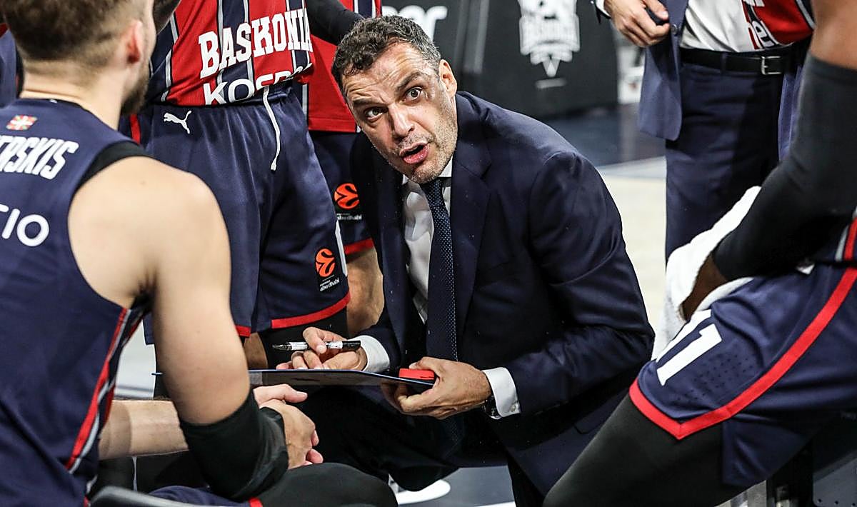 Galbiati durante un tiempo muerto.