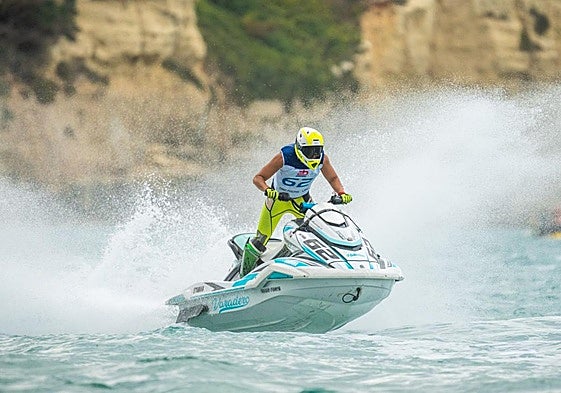 Ian Traba, durante una de las mangas del Mundial disputado en la localidad italiana de Torre dell'Orso.