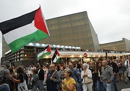 Manifestación a favor de Palestina en la 73 edición del Festival Internacional de Cine de San Sebastián.