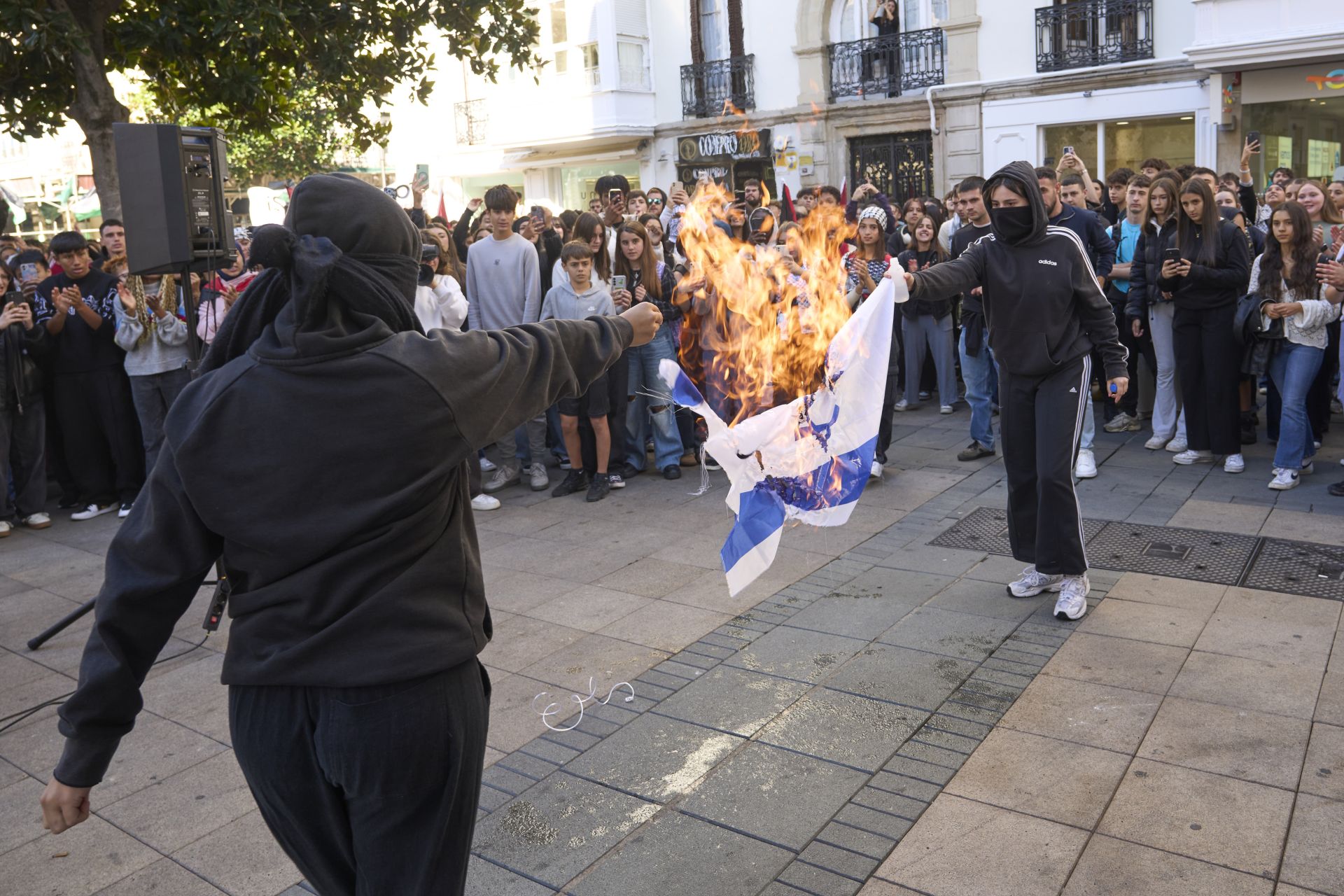 Las imágenes de las protestas propalestina en Vitoria