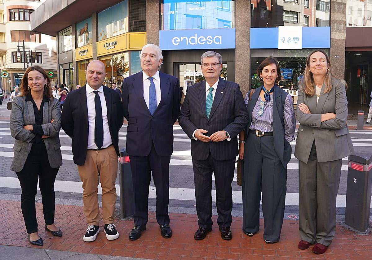 Inés Roque, Davide Ciciliato, José Bogas, Juan Mari Aburto, Kontxi Claver y Marta Aner.