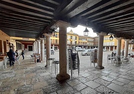 Plaza Mayor de Tordesillas, donde se encuentra el local.