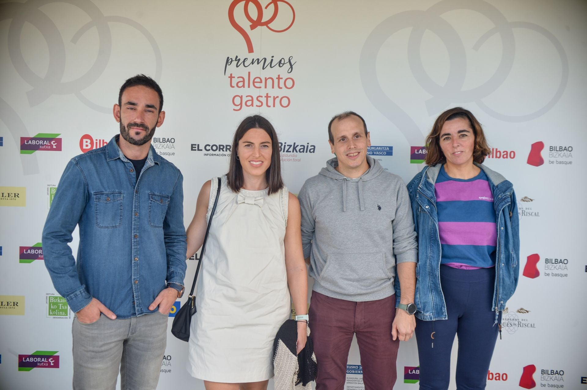 Axut Bidaguren, Leire Batiz, Iker Fernández de Aguirre y Aitziber Narbarte.
