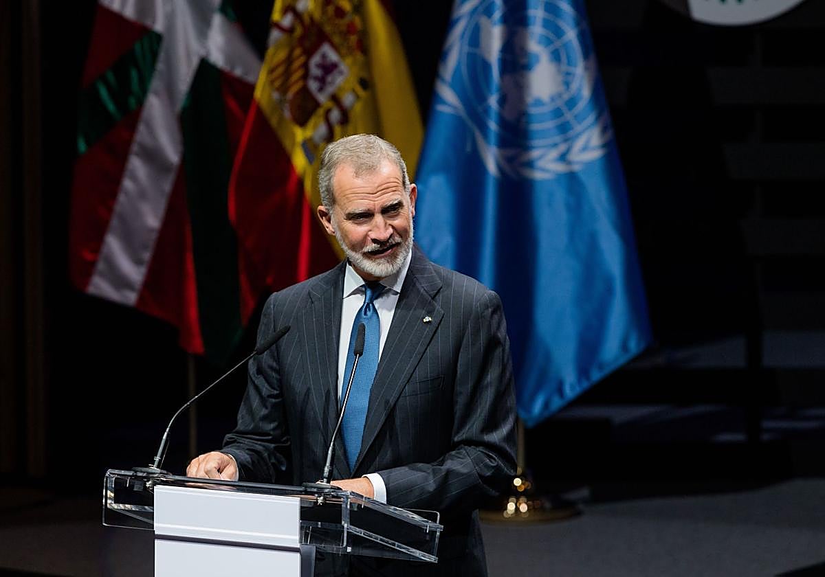 Felipe VI, durante su intervención en la Conferencia Internacional de Naciones Unidas sobre Víctimas del Terrorismo, celebrada en 2024 en Vitoria.